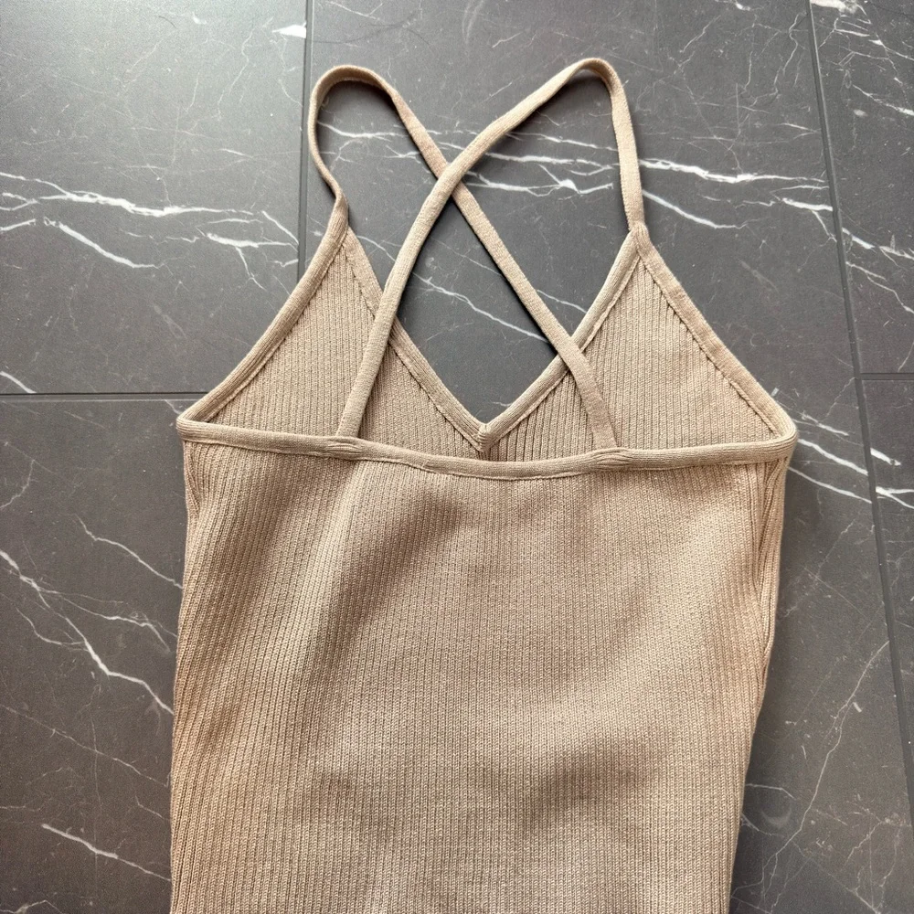 Tan Ribbed Crop Top - Picture 2 of 3